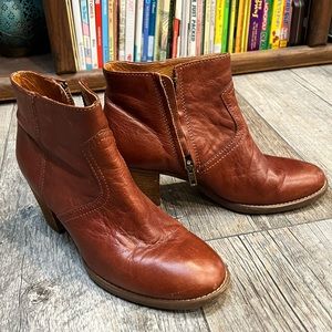 1987 | leather heeled booties